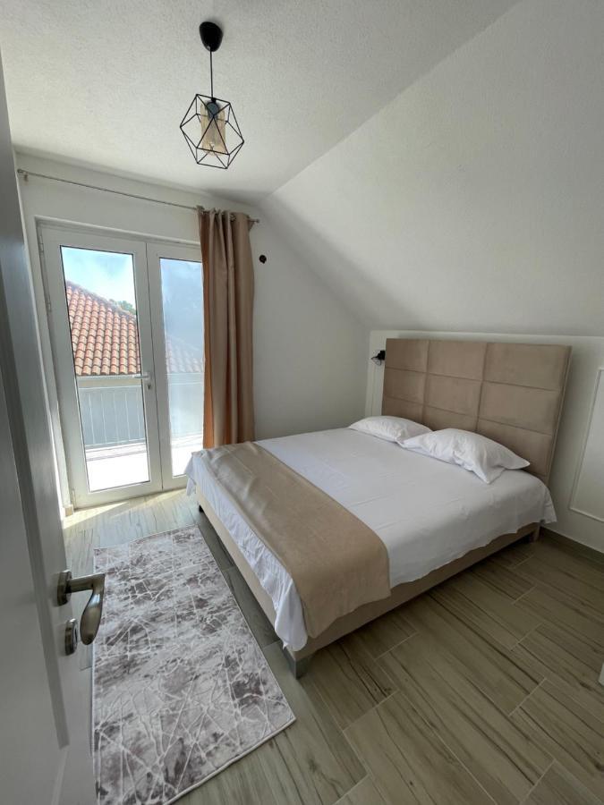 Days Long Apartment *