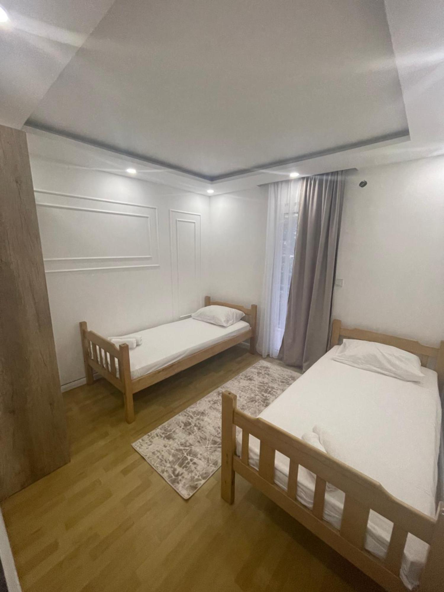 Days Long Apartment